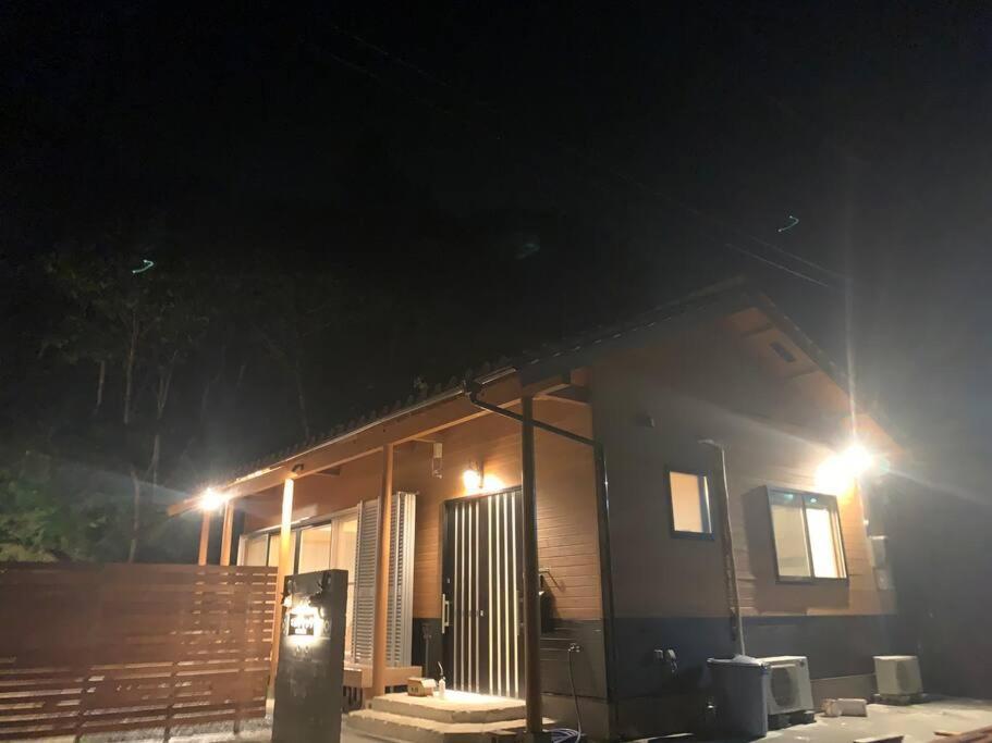 マムヴィッラin森の中の一軒家 Villa นาโงะ ภายนอก รูปภาพ